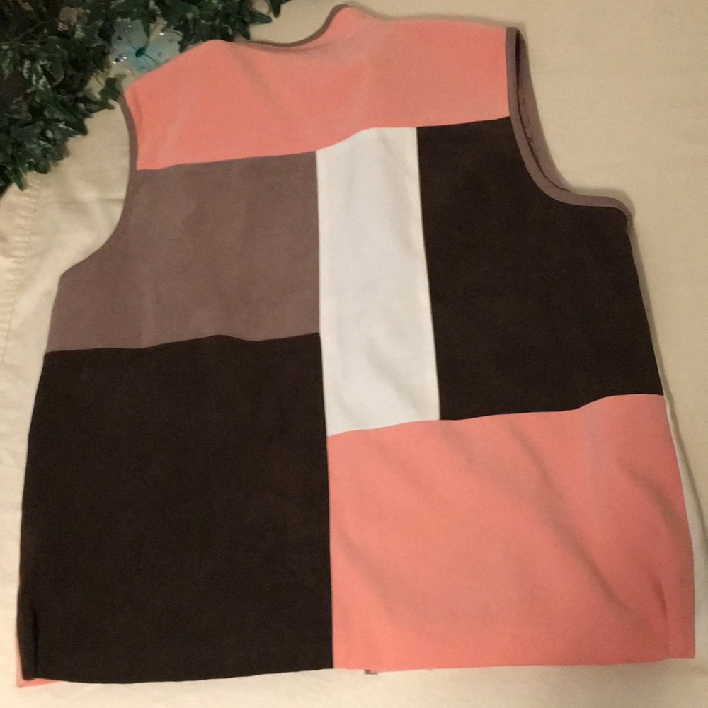 Allison Daley Color Block Vest - Picture 8 of 8